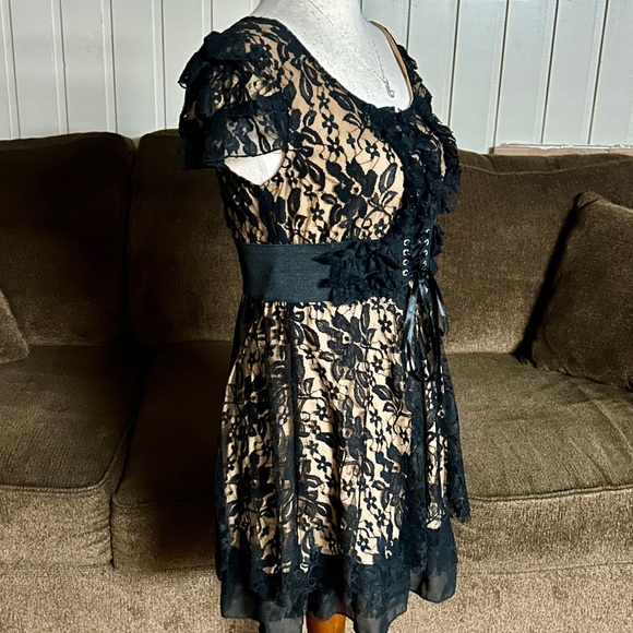 Pastel Design • Medium • Black • Floral Lace Party  Dress W/ Pull-string • New - Picture 2 of 13